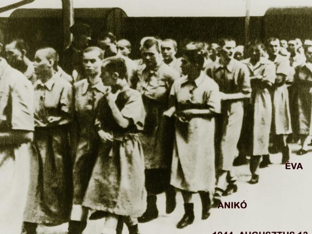 1944. augusztus 13. Éva és Anikó a sorban